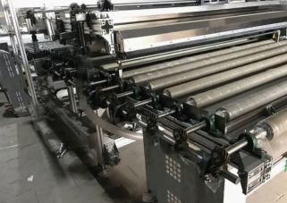 1600 mm popolnoma avtomatski vodoravni pralni in sušilni stroj za izolirano steklo