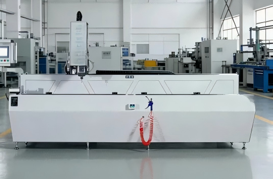 3+2-osni CNC čelni rezkalnik za aluminijaste stebre posebne oblike | Stroji za okna in zavese