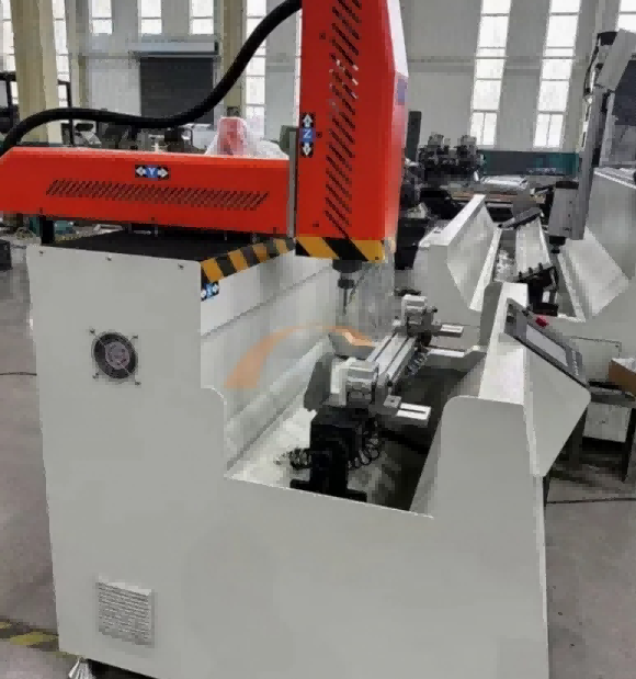 800 mm visoko togostni natančni CNC obdelovalni center za velike industrijske aluminijaste profile