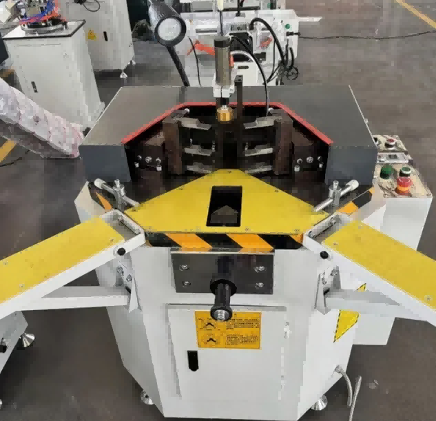 Natančni 140 mm stroj za stiskanje vogalov aluminijastega profila
